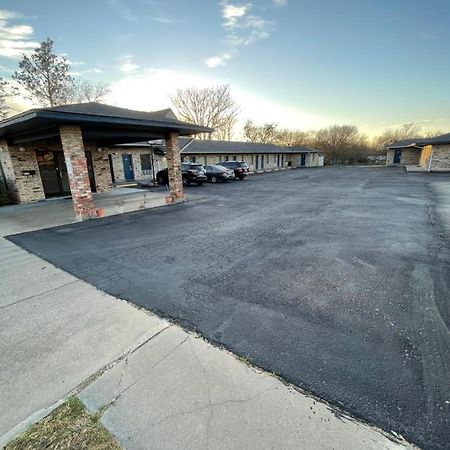 Relax Inn Dublin Exterior photo